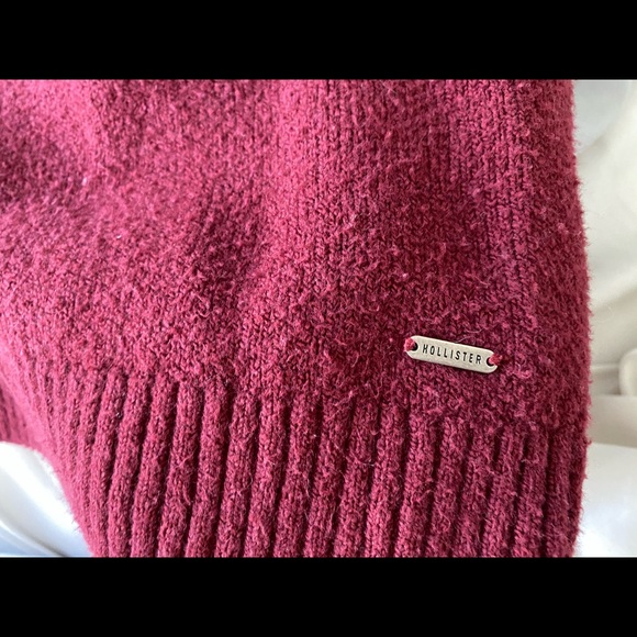 Hollister Red and White Zip-Ip Sweater - Picture 9 of 12